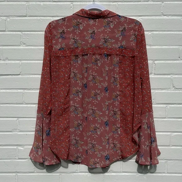 Kori Floral Bell Sleeve Blouse in Coral and Rust - Picture 11 of 11